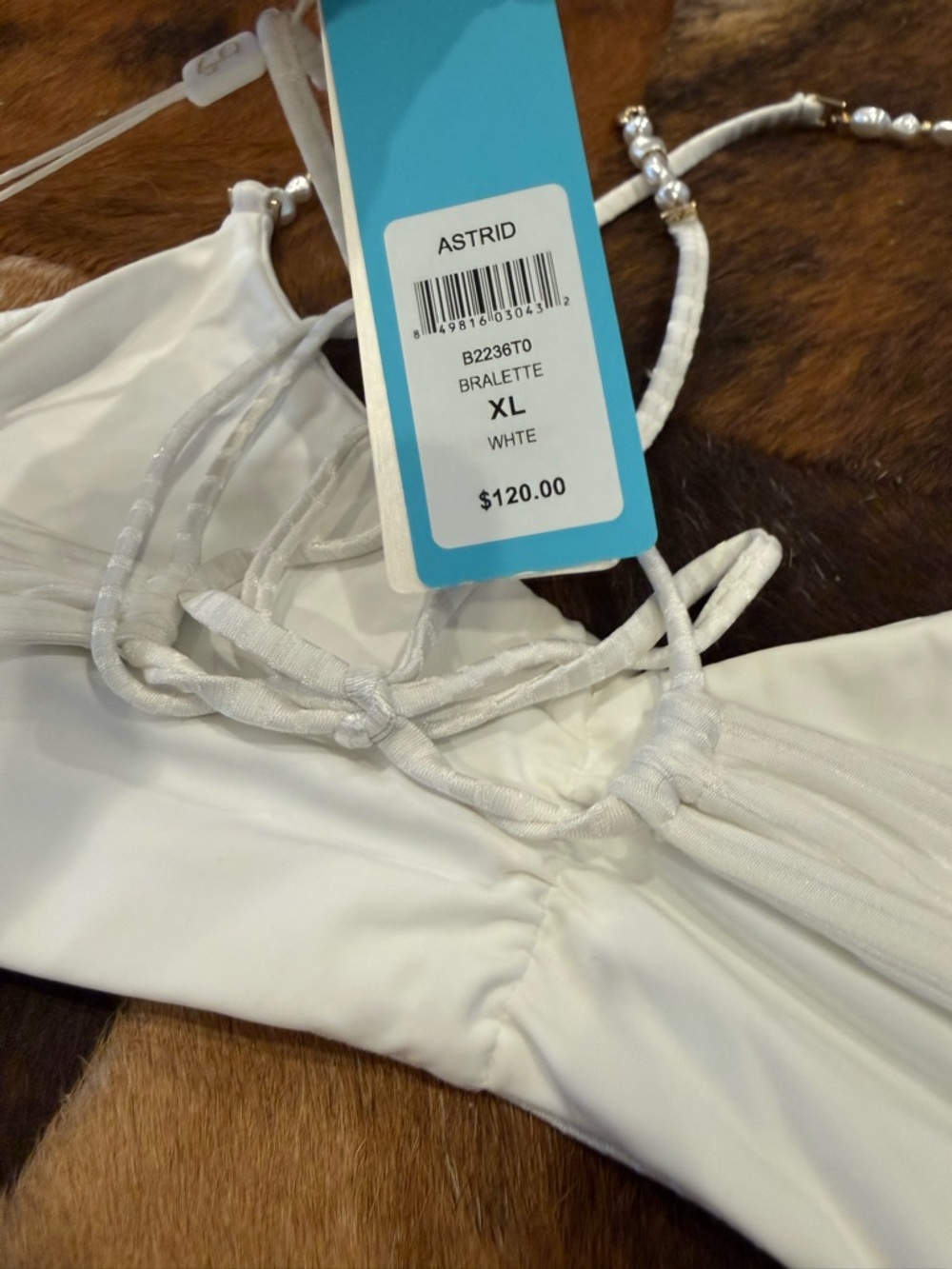 NWT Beach Bunny Astrid Top and Natalie High Waisted Bottom - White - Picture 4 of 4